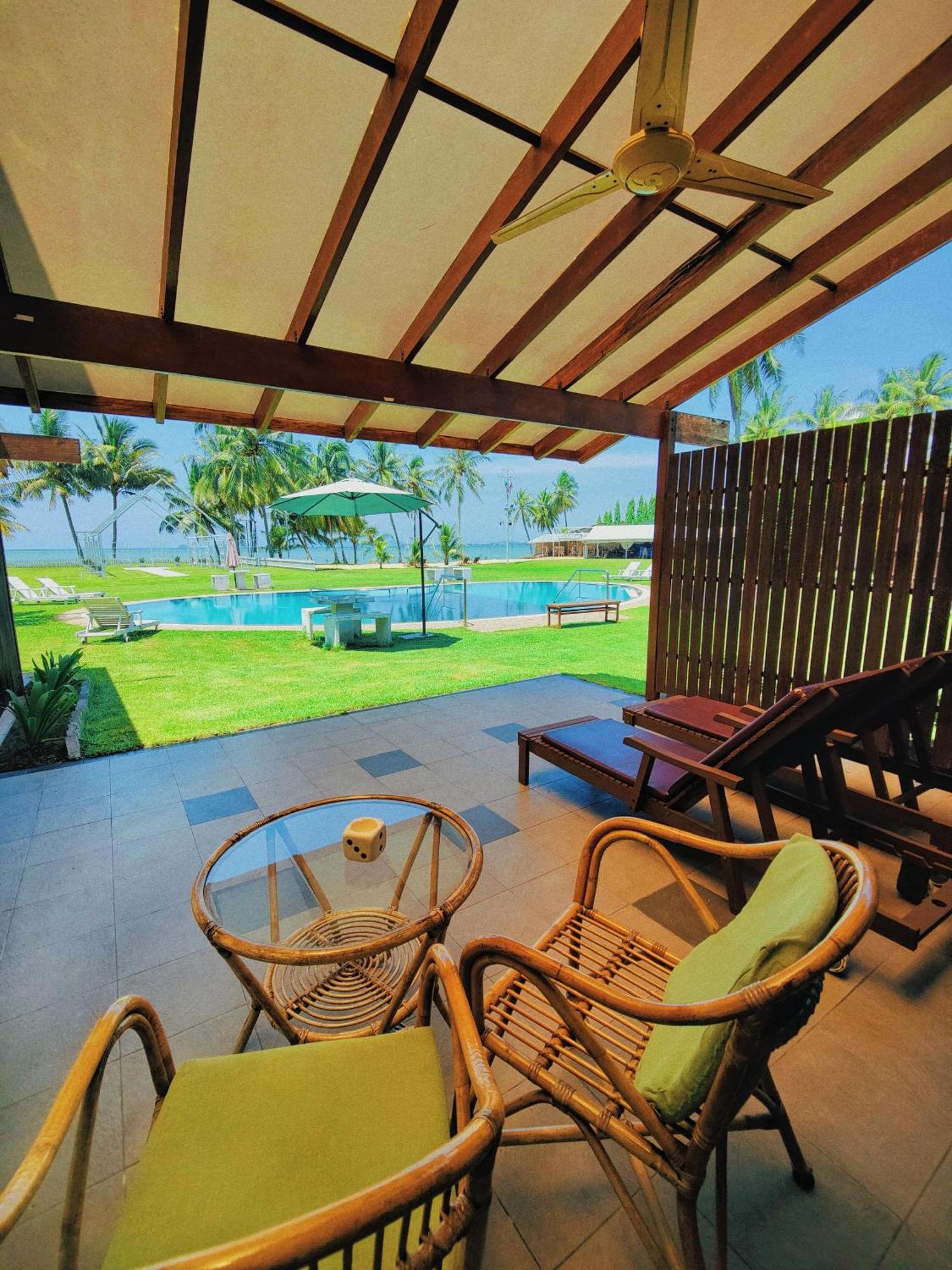Langkah Syabas Beach Resort Kinarut Kültér fotó