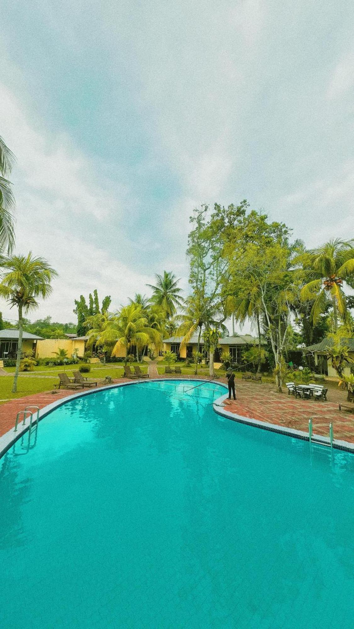 Langkah Syabas Beach Resort Kinarut Kültér fotó
