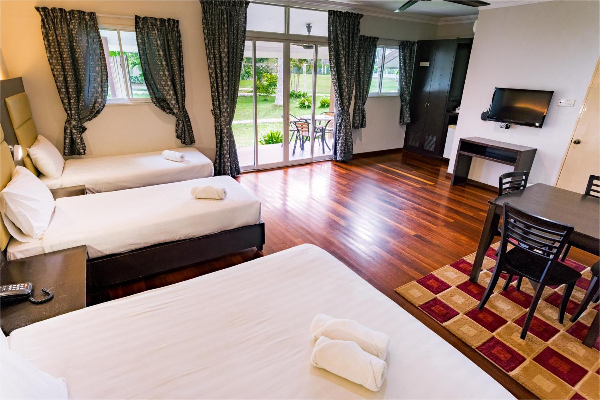 Langkah Syabas Beach Resort Kinarut Kültér fotó