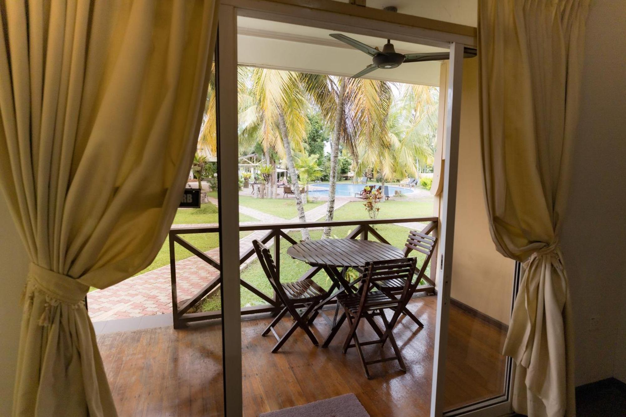 Langkah Syabas Beach Resort Kinarut Kültér fotó